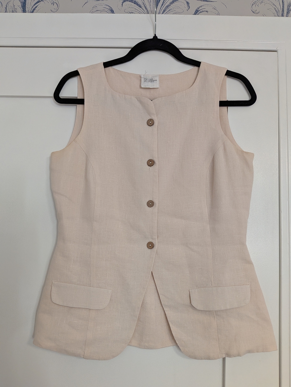 Linen Handmade Studio Sleeveless Linen-Blend Button Front Vest Top in Cream